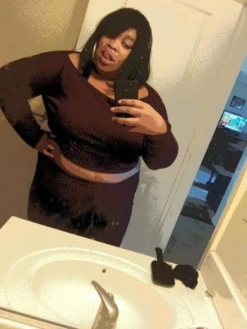 Juicy Ki, 35  female escort, Newport News