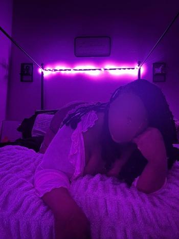 Mia, 28  female escort, Newport News