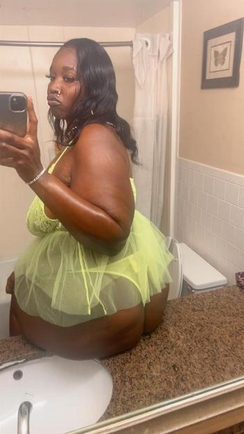 Juliana Grace, 27  female escort, Newport News