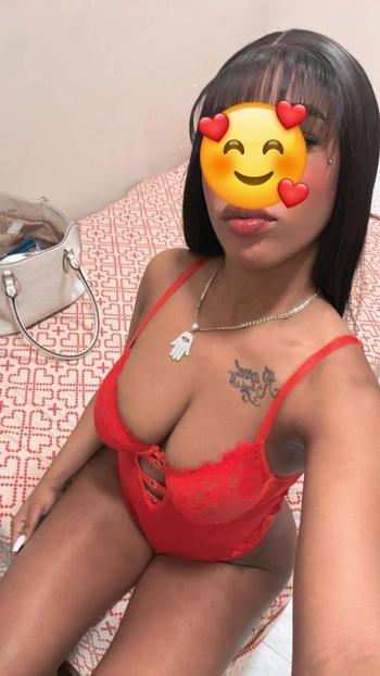 MARY, 28  female escort, Newport News