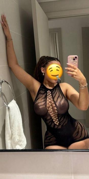 915-336-3061, 26  female escort, Newport News