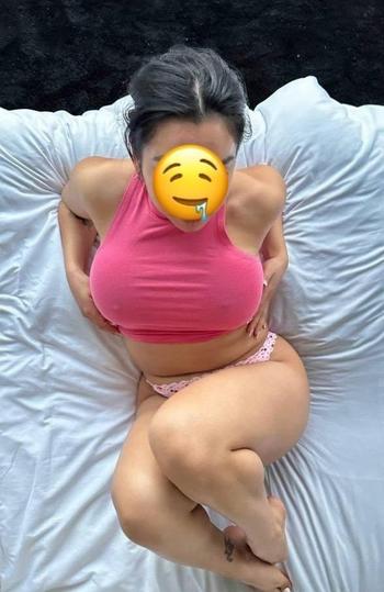 571-516-8231, 27  female escort, Newport News