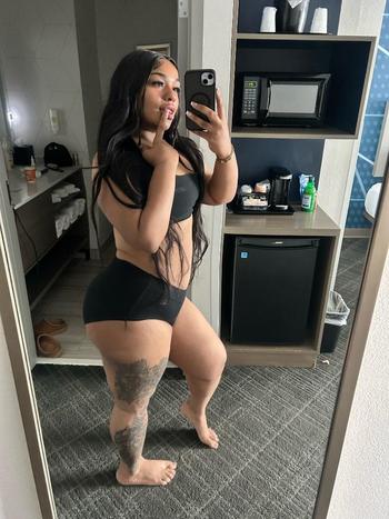 Kay, 24  female escort, Newport News